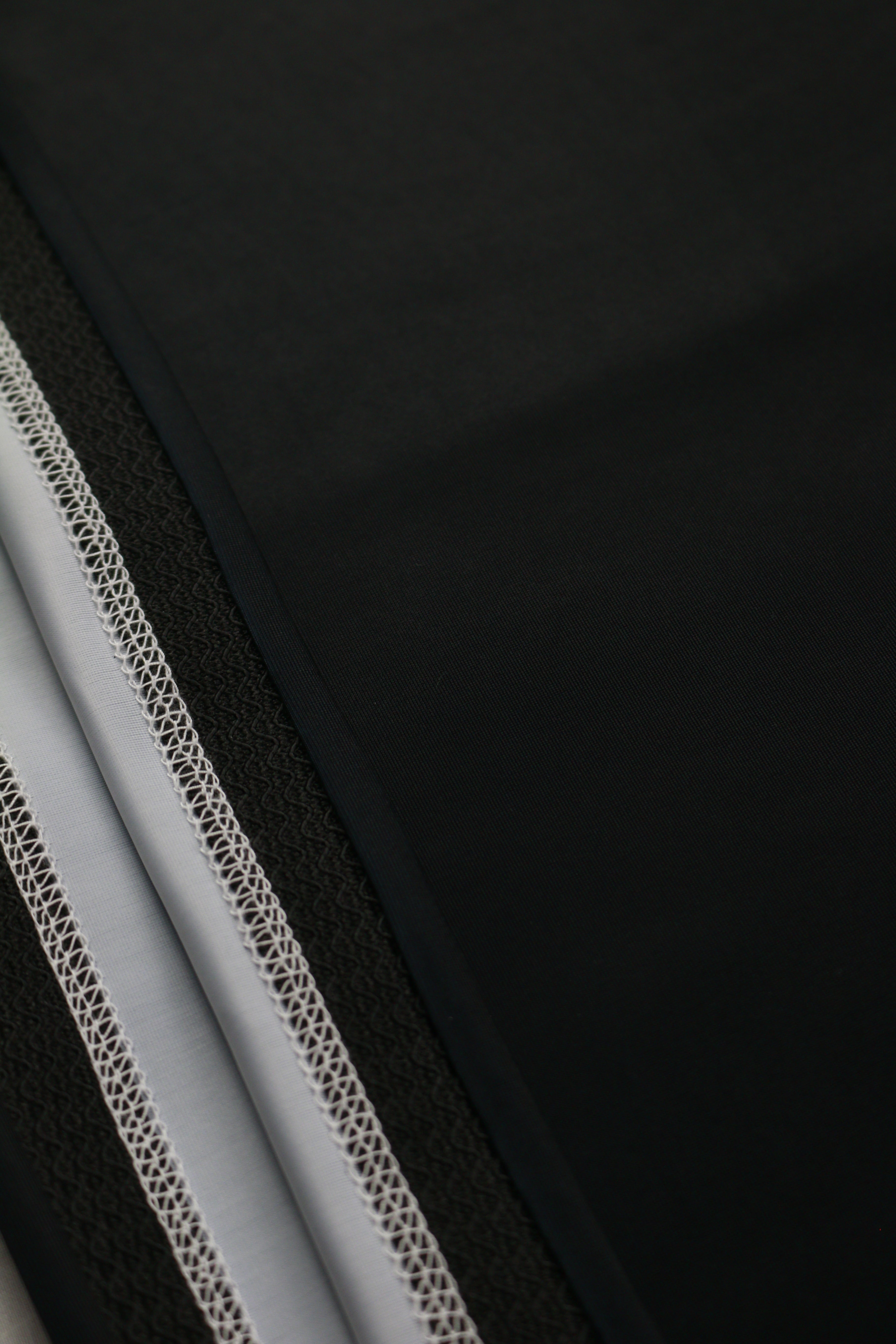 Initia · Rashguard Blanca