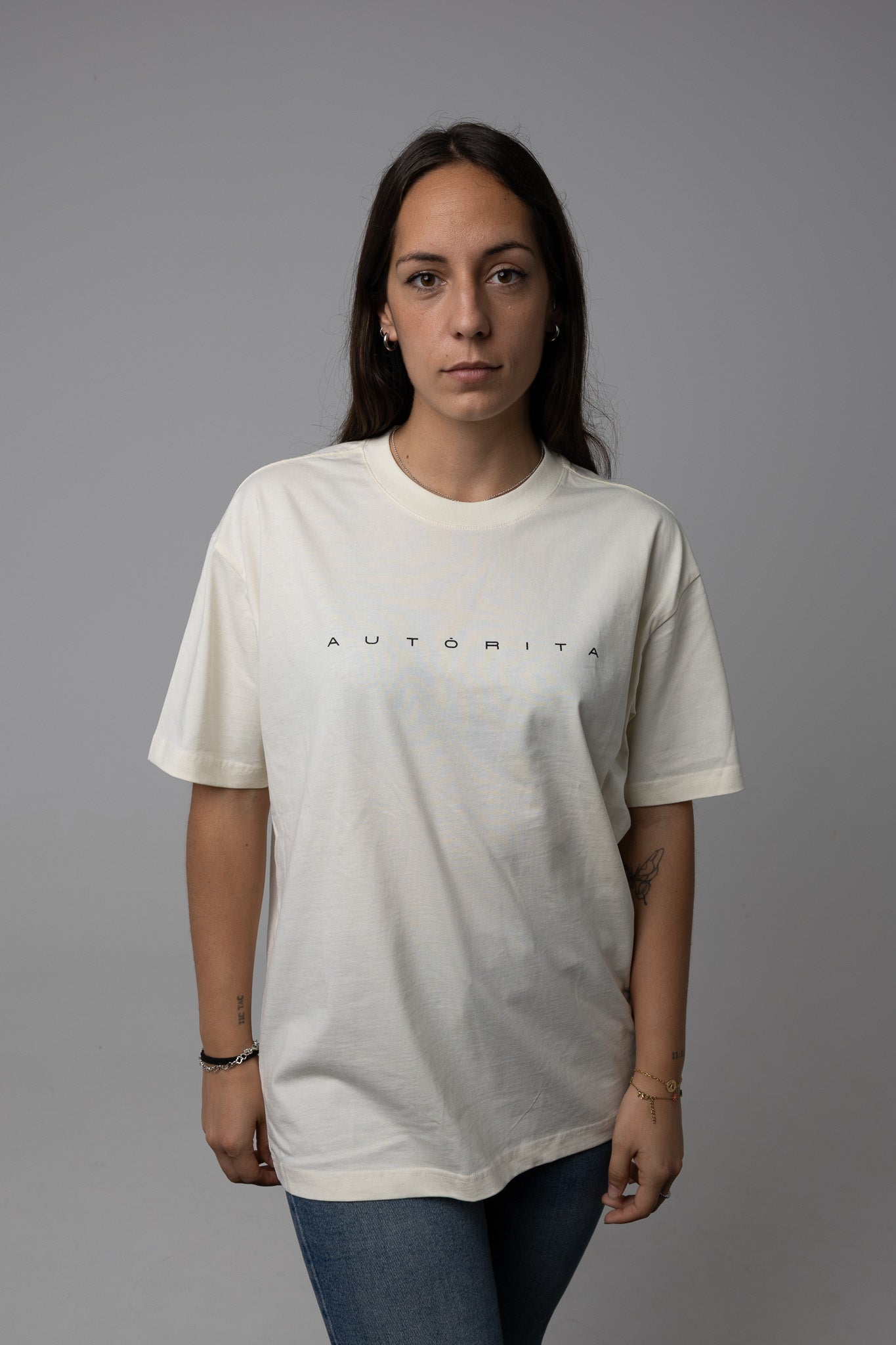 Camiseta holgada mujer AUTORITA blanca